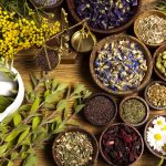 Amankah Mengonsumsi Obat Herbal?