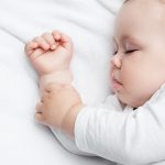 Hati-Hati, Posisi Tidur yang Salah Bisa Berbahaya Untuk Bayi